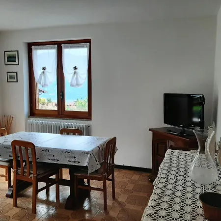 Appartamento L'Ulivo Ideale Per Famiglie E Coppie,Perfetto Per Chi Percorre Il Sentiero Del Viandante Lierna